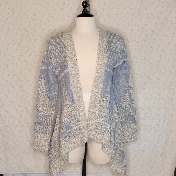 M. Fredric, size M, loose cardigan.  Light grey and light blue. NWT. - Picture 4 of 11